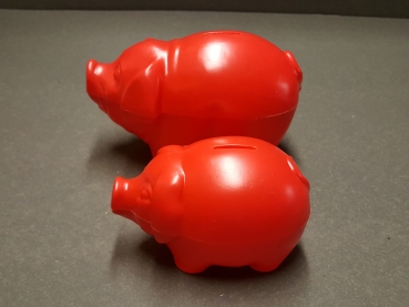 Sparschwein klein, rot  Größe 17x10cm